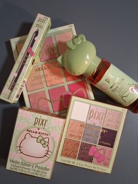 DISCONTINUED!! Pixi x Hello Kitty Bundle